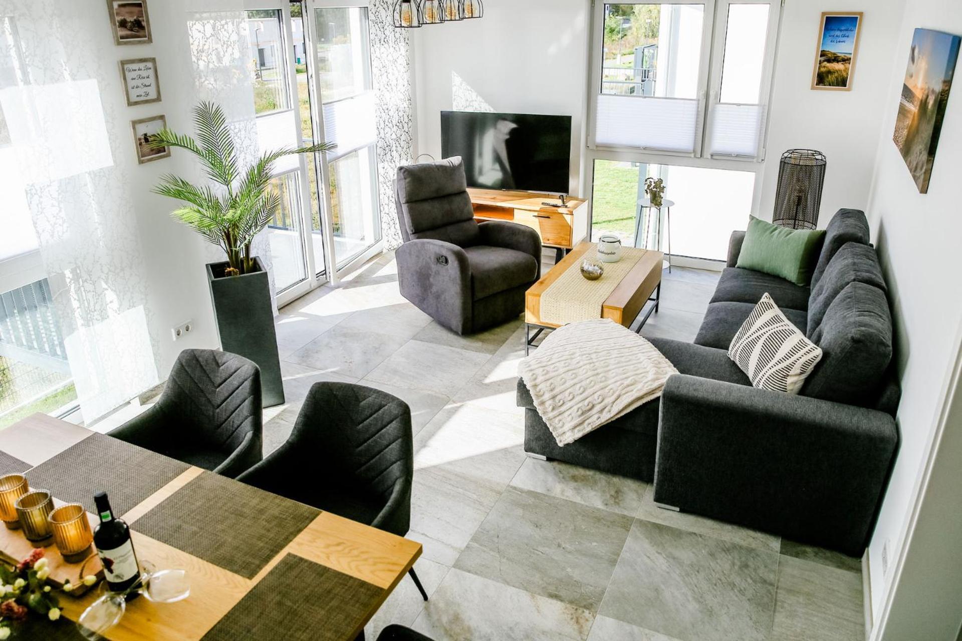 Apartmenthaus Windland Pouch Eksteriør bilde