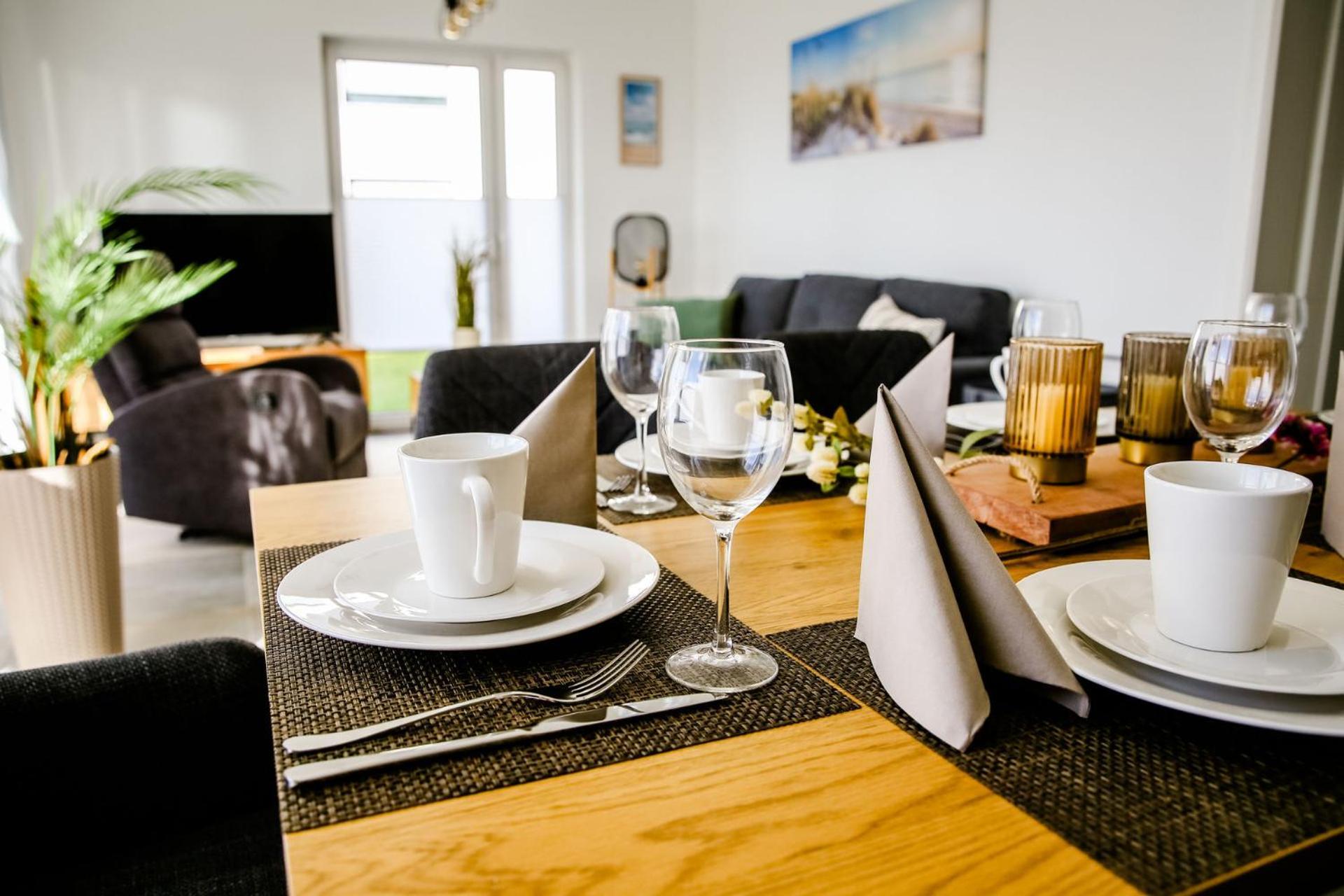 Apartmenthaus Windland Pouch Eksteriør bilde