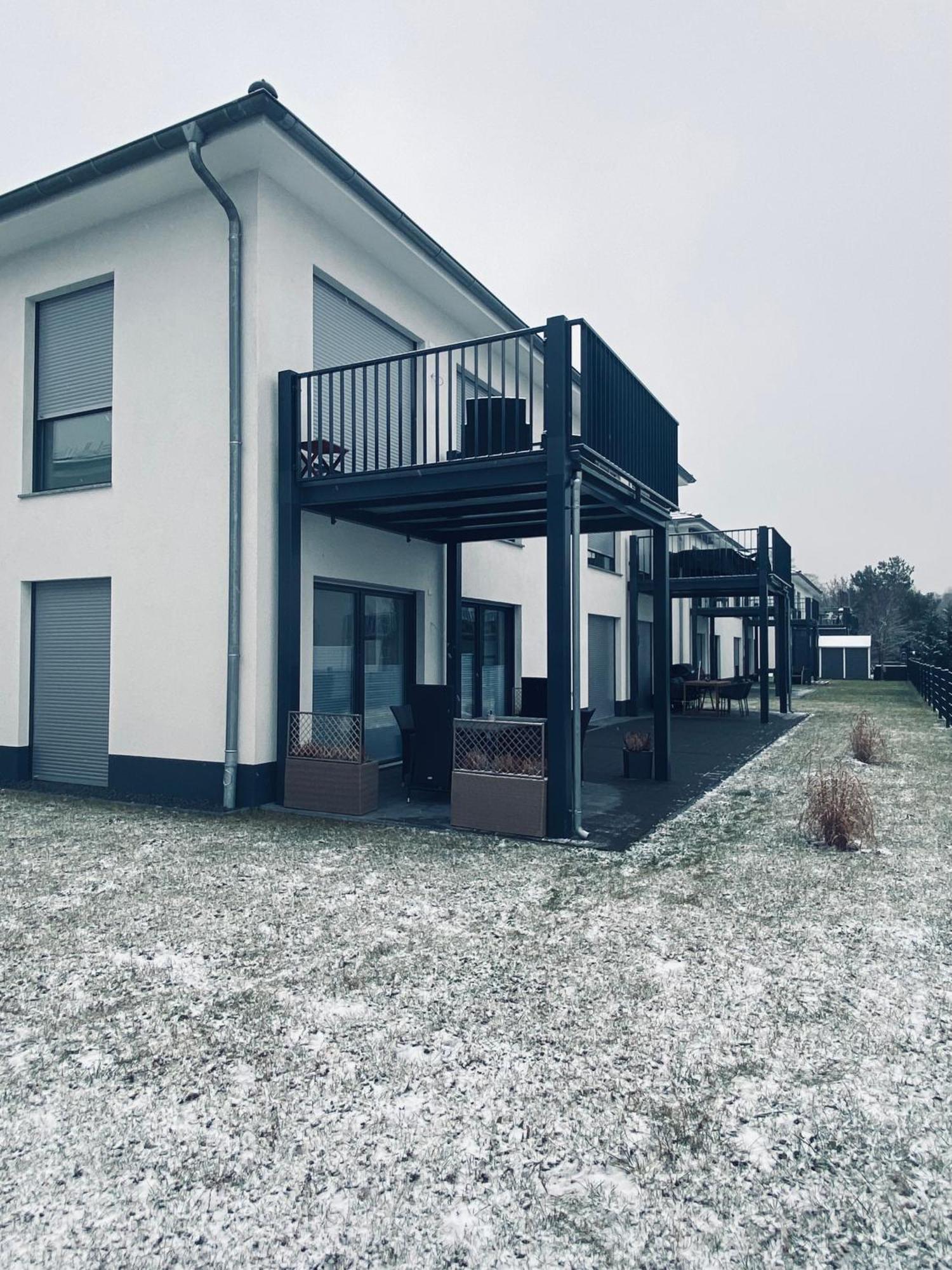Apartmenthaus Windland Pouch Eksteriør bilde