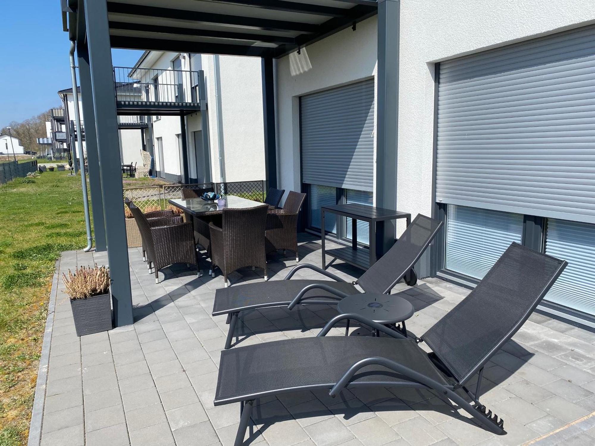 Apartmenthaus Windland Pouch Eksteriør bilde